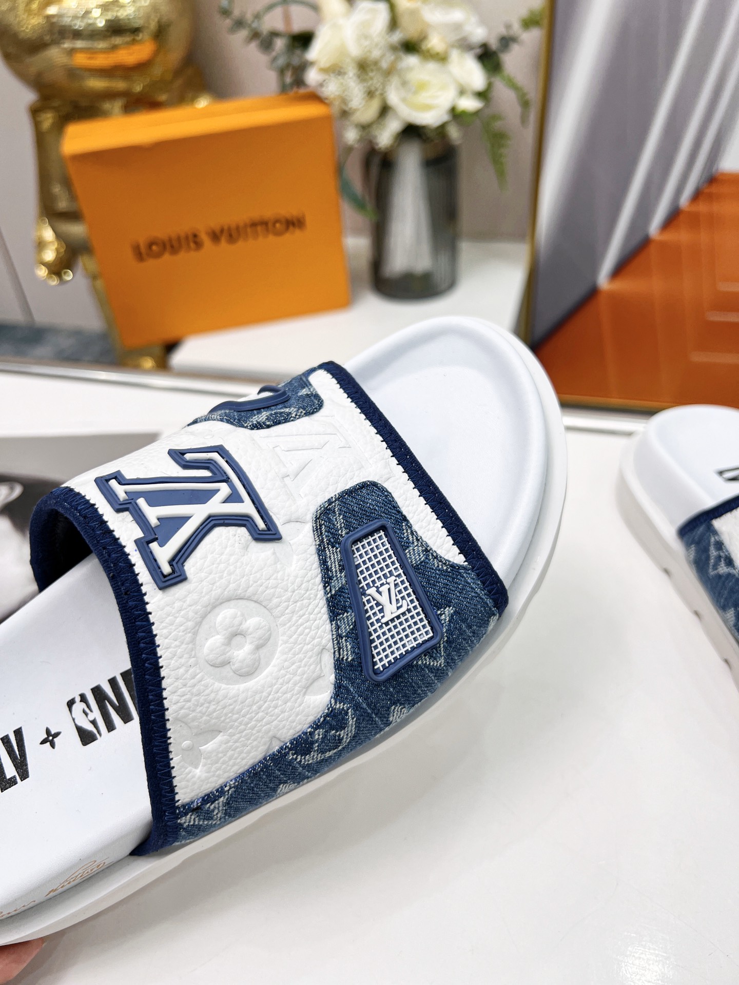 Louis Vuitton Women’s Pool Pillow Comfort Mule Blue For Women LV - Image 4