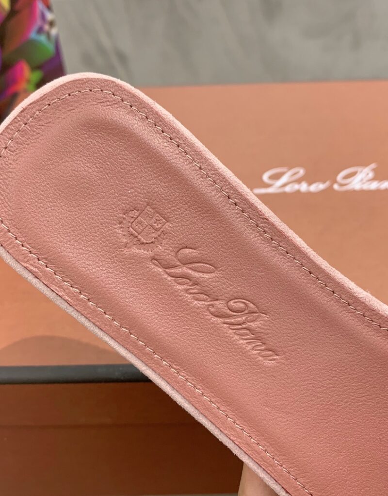 Loro Piana Summer Charms Sandal Pink Shell For Women – FAI5580 30D2 - Image 5