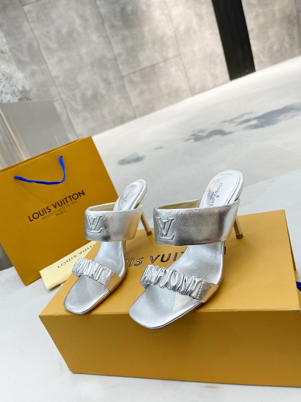 Louis Vuitton Women’s Drapy Mule Sliver For Women LV - Image 4