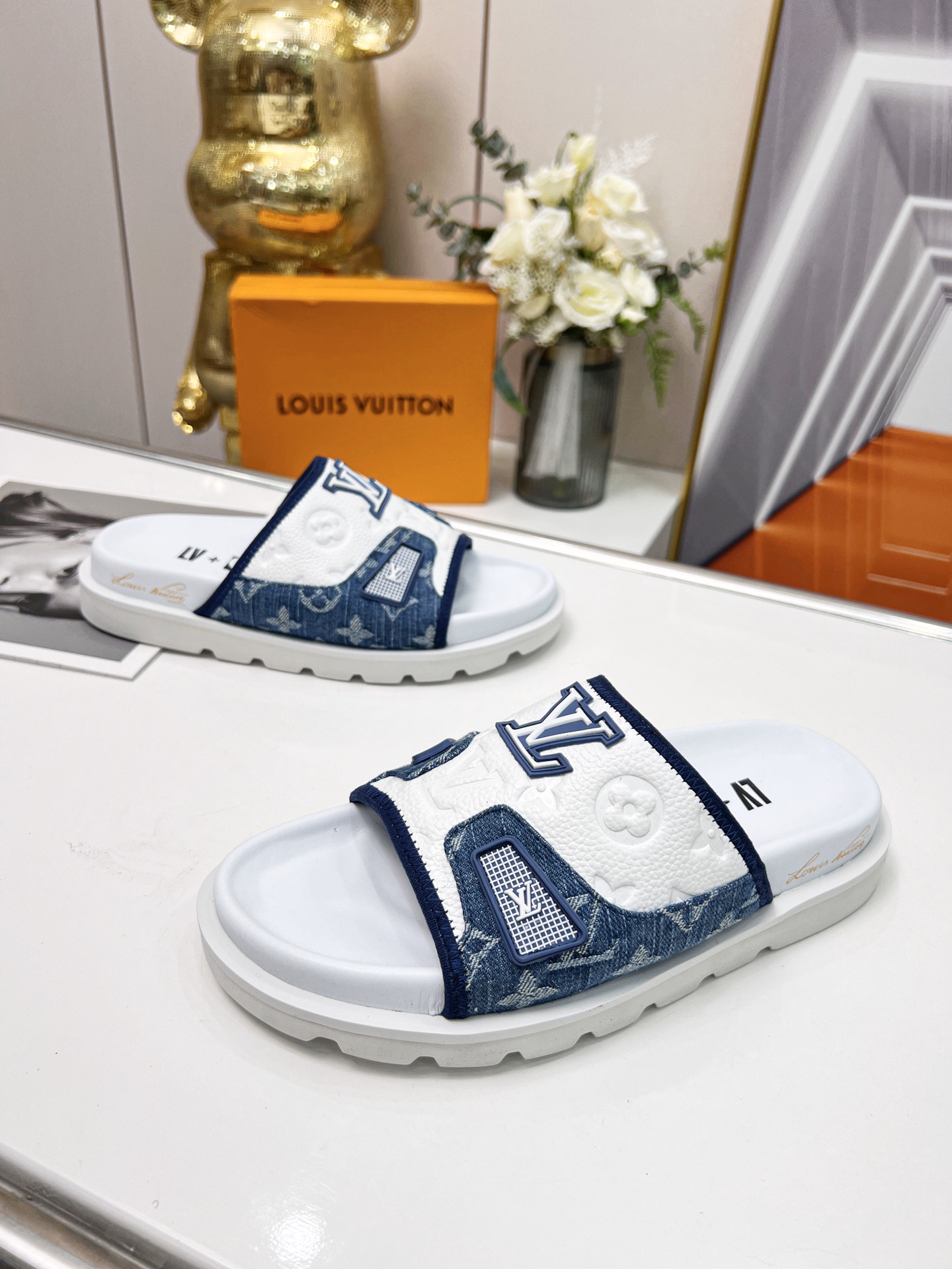 Louis Vuitton Women’s Pool Pillow Comfort Mule Blue For Women LV - Image 7