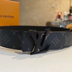 Louis Vuitton Shake Reversible LV Belt Monogram Eclipse Canvas Black Metal hardware LV Women Belt – 95 Eu – 110 Cm