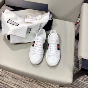 Gucci Women’s Ace Sneaker With Bee White For Women GG 431942 02JP0 9064 – 40 EU – 9 US – 25 Cm – 9.84 In