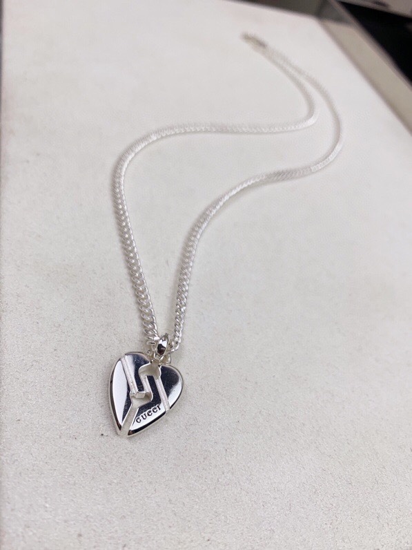 Gucci Broken Heart Necklace Silver Tone For Women - Image 7