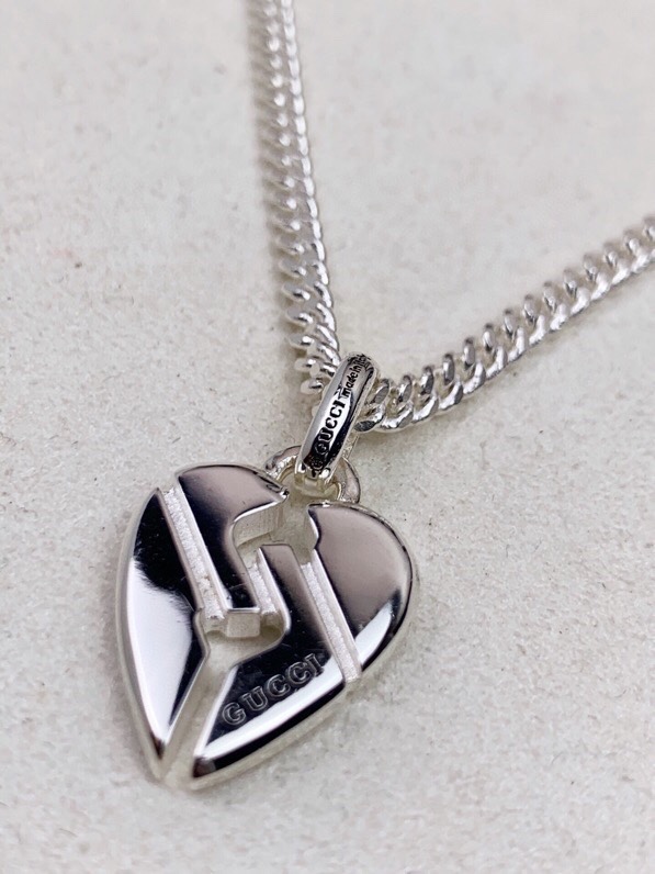 Gucci Broken Heart Necklace Silver Tone For Women - Image 5