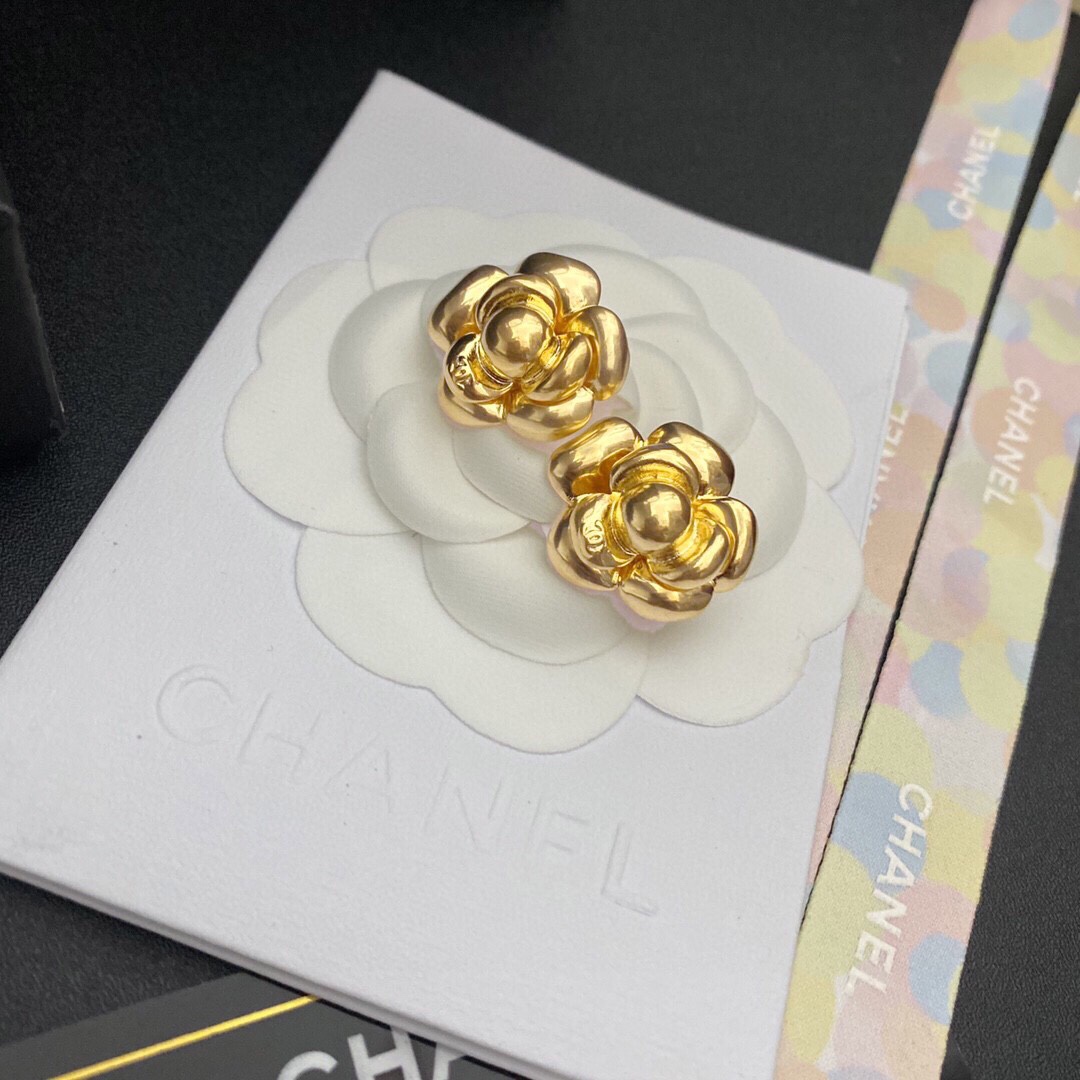 Chanel Camellia Stud Earrings Gold For Women - Image 2