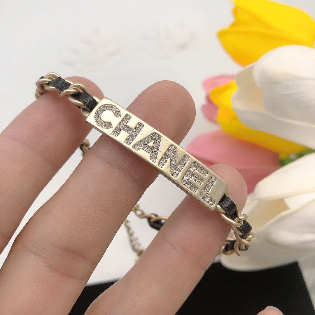 Chanel C-Shaped Bracelet Gold For Women - Image 2