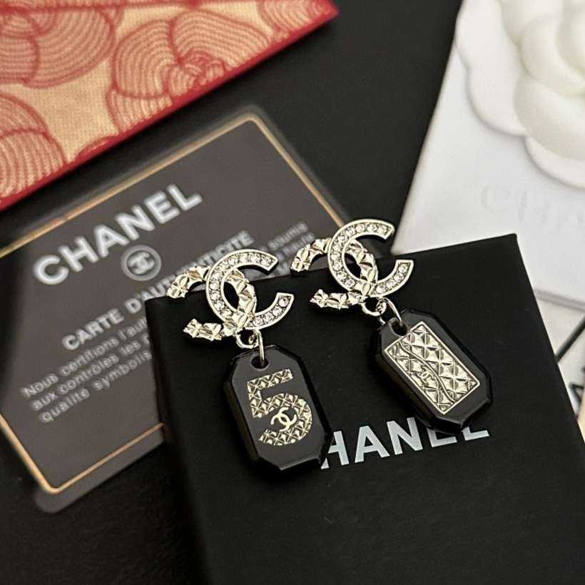 Chanel Crystal Tassel Square Earrings Black For Women - Image 3