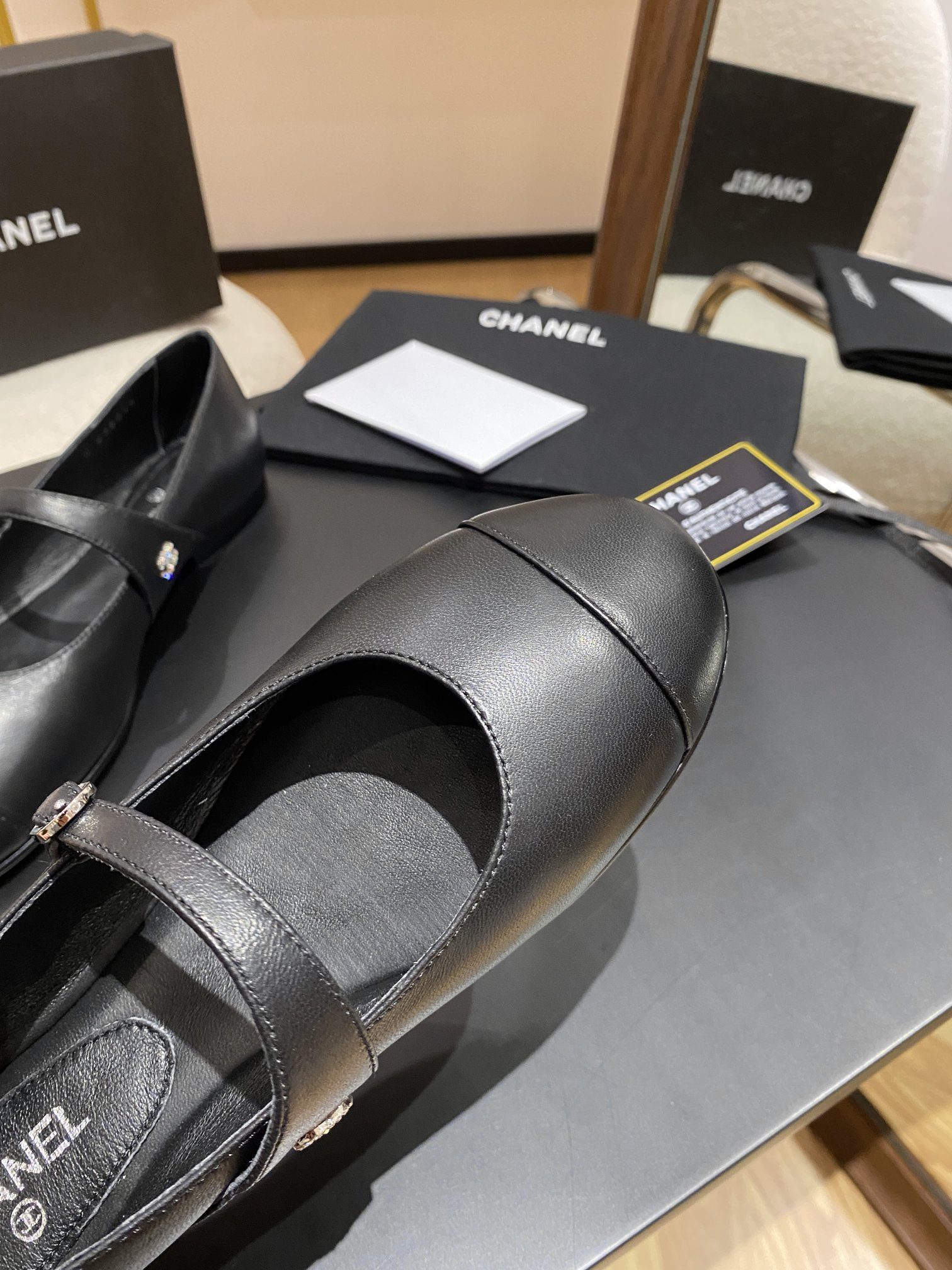 Chanel Flat Shoes Black For Women - Image 2