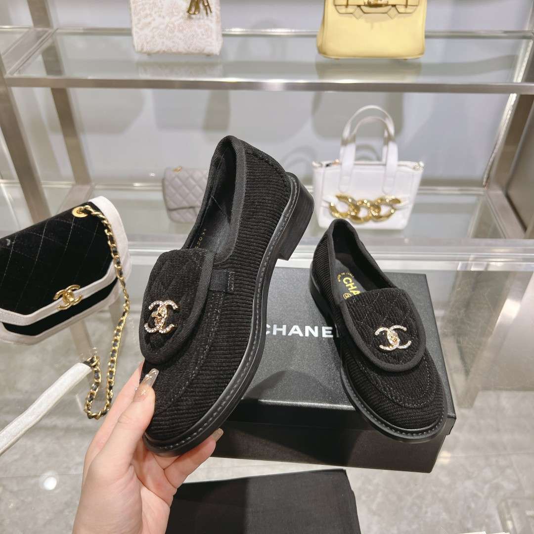 Chanel Moccasins Black For Women - Image 3