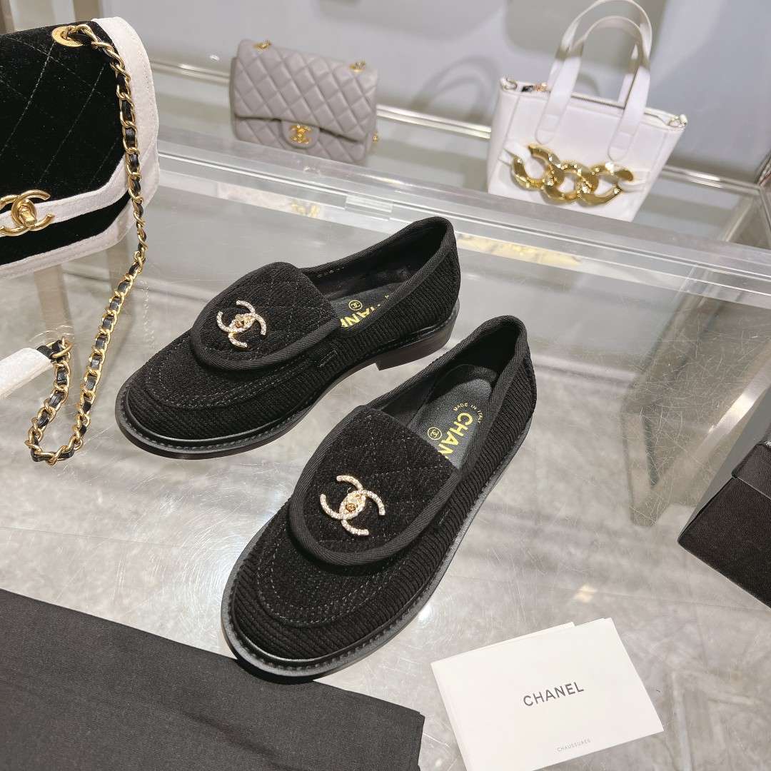 Chanel Moccasins Black For Women - Image 4
