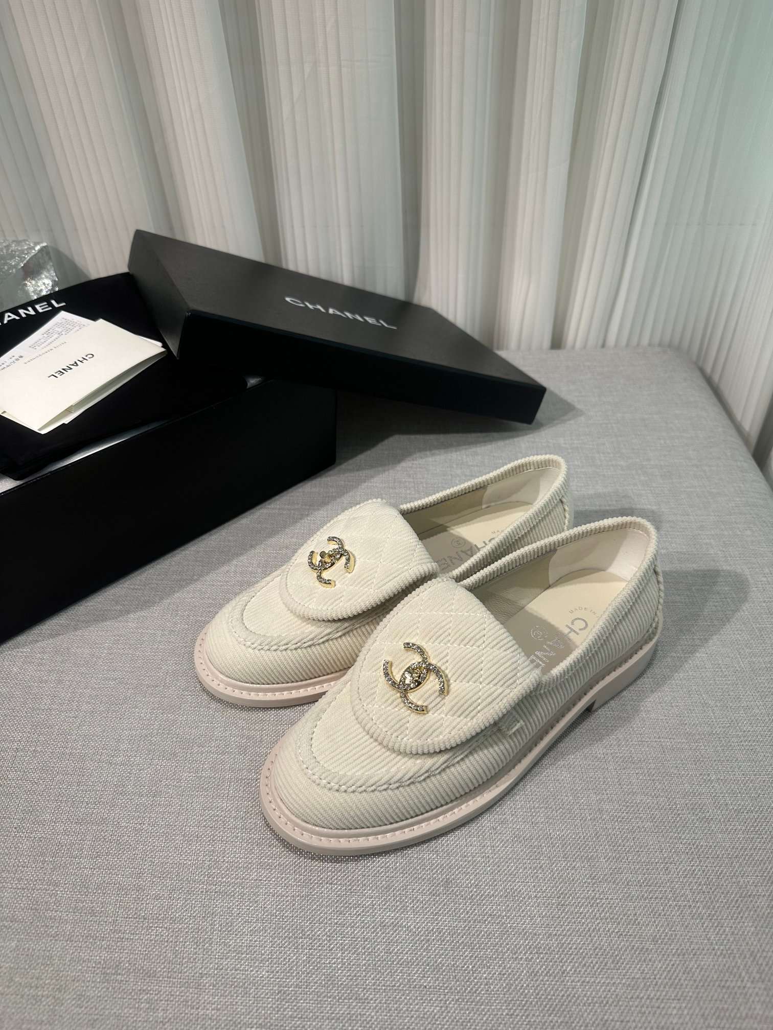 Chanel Moccasins Cream For Women - Image 7