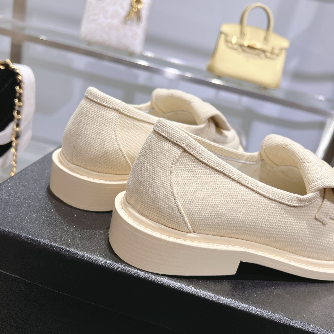 Chanel Moccasins White For Women - Image 3