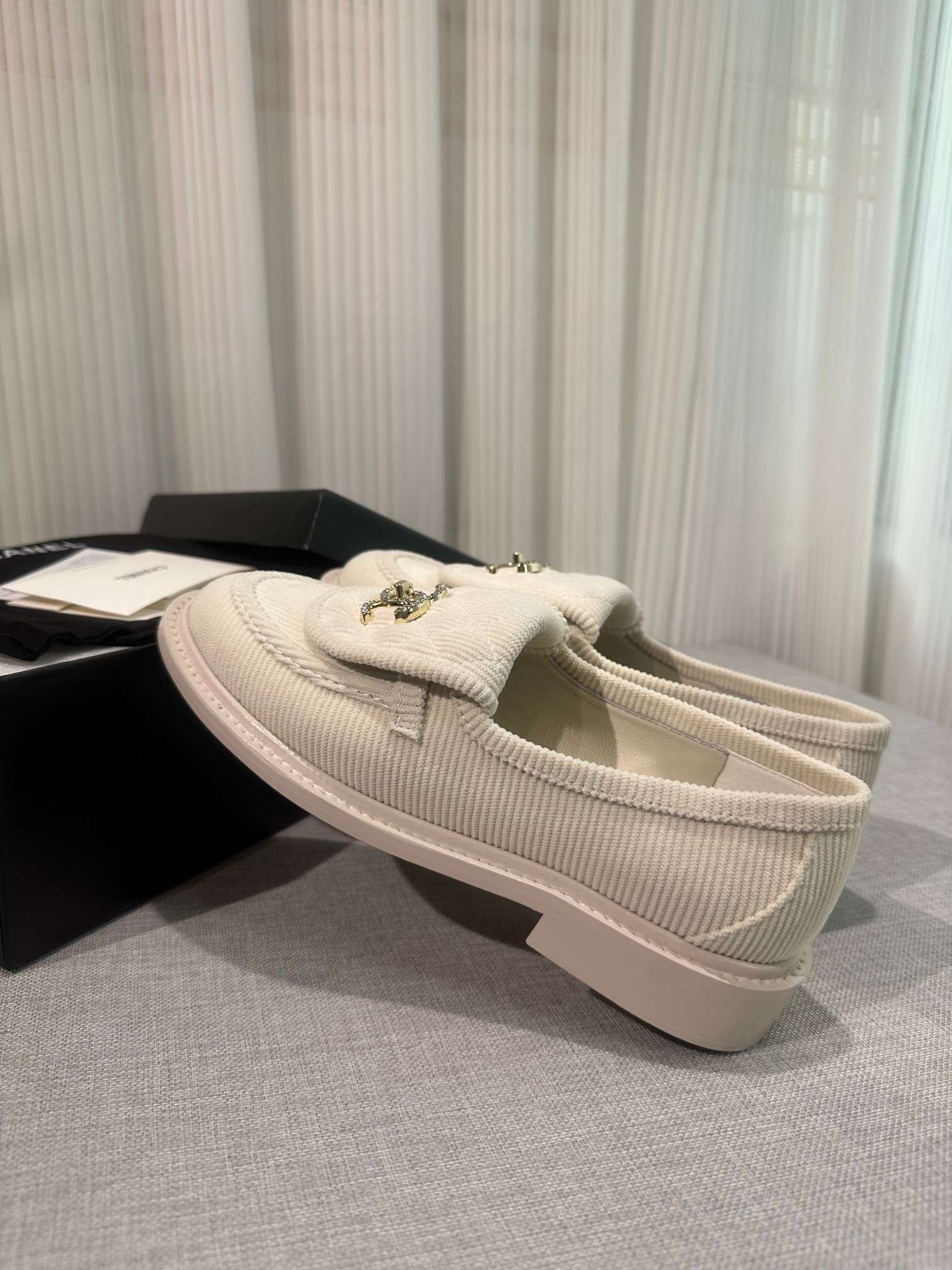 Chanel Moccasins Cream For Women - Image 3