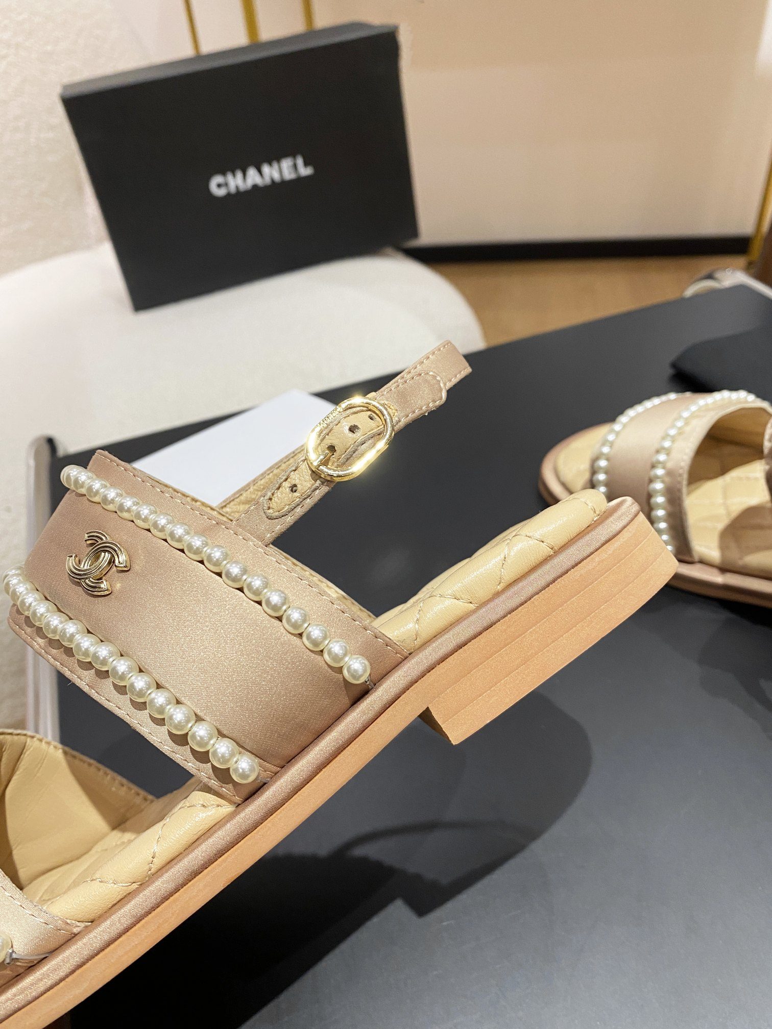 Chanel Pearl Flat Sandals Brown For Women - Image 2