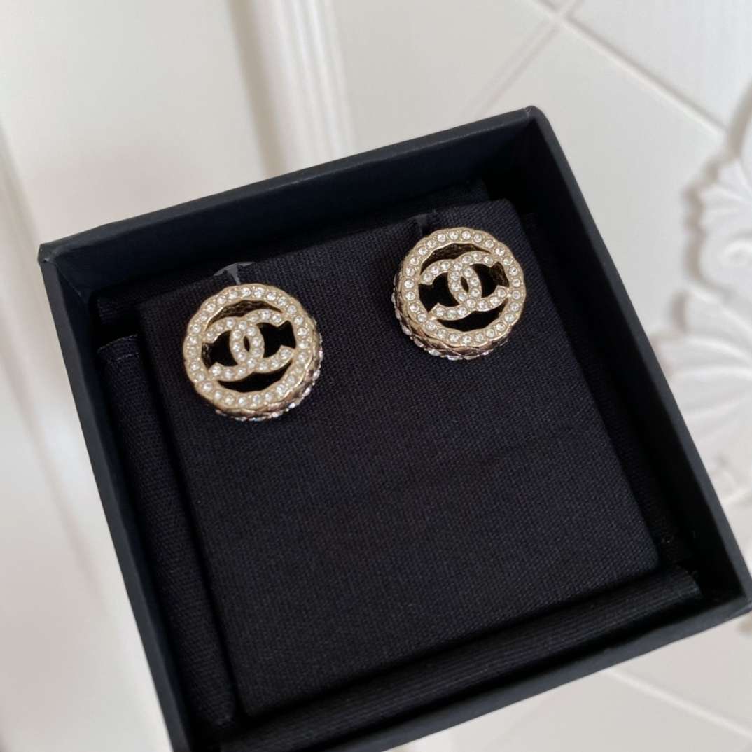 Chanel Round Diamond Earrings Gold For Women - Image 7