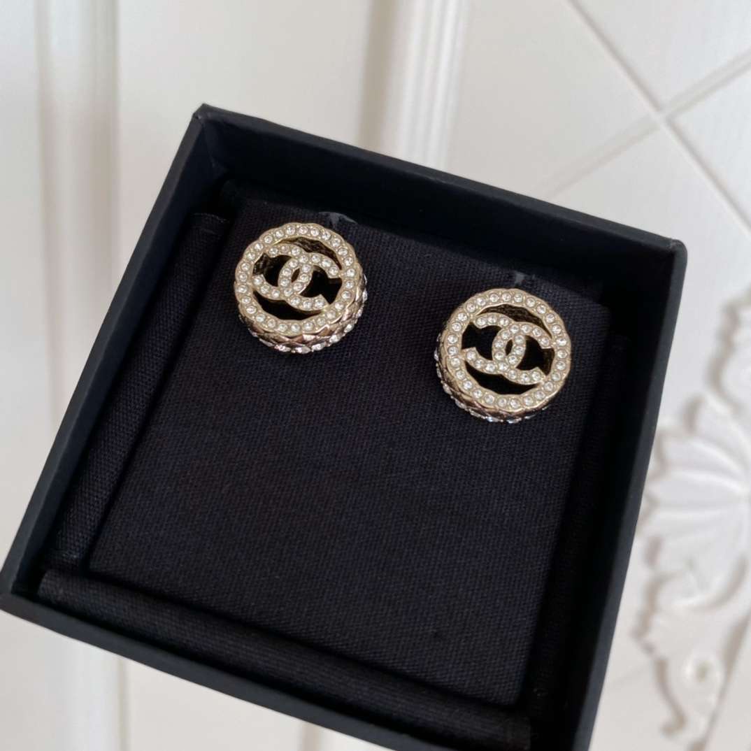 Chanel Round Diamond Earrings Gold For Women - Image 6