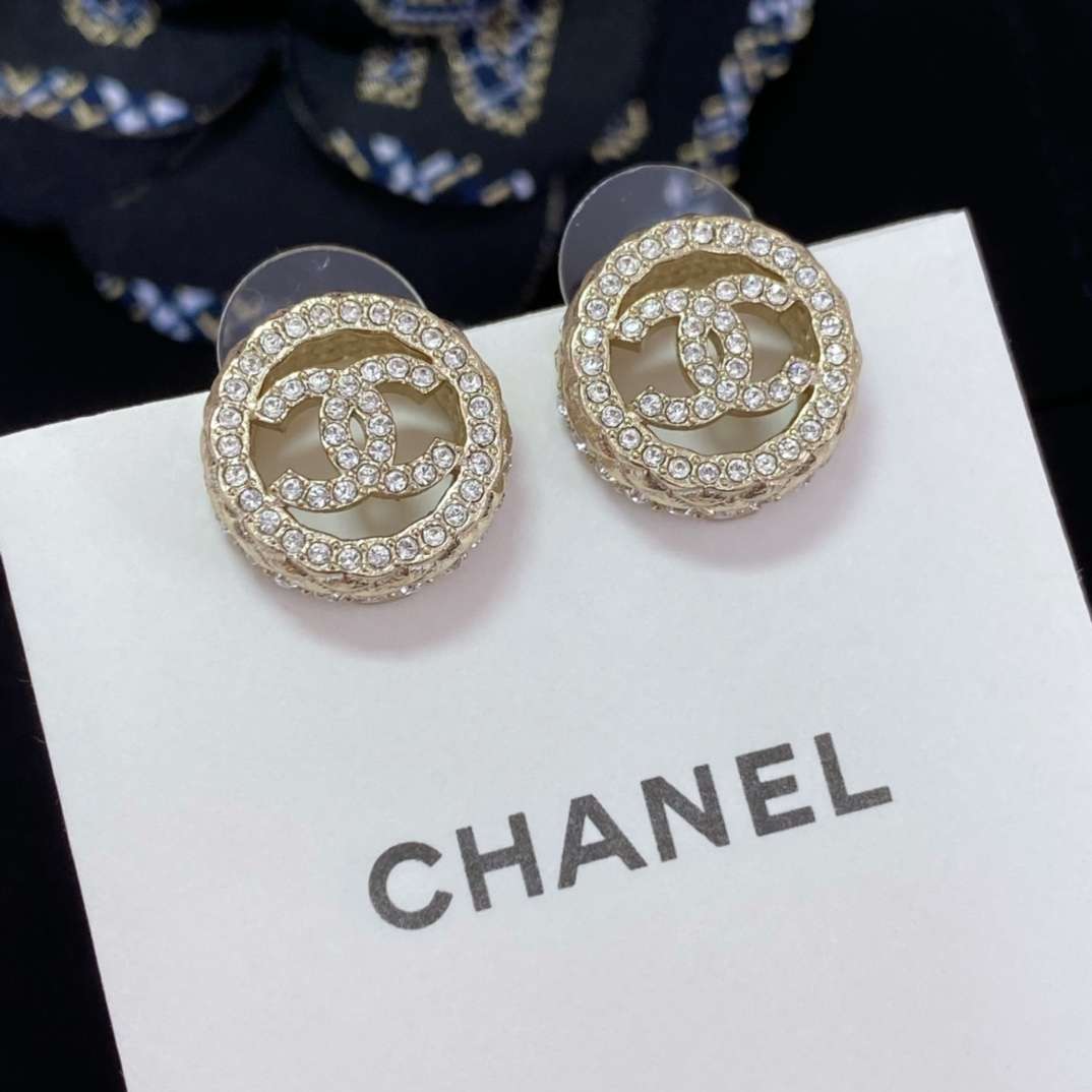 Chanel Round Diamond Earrings Gold For Women - Image 5