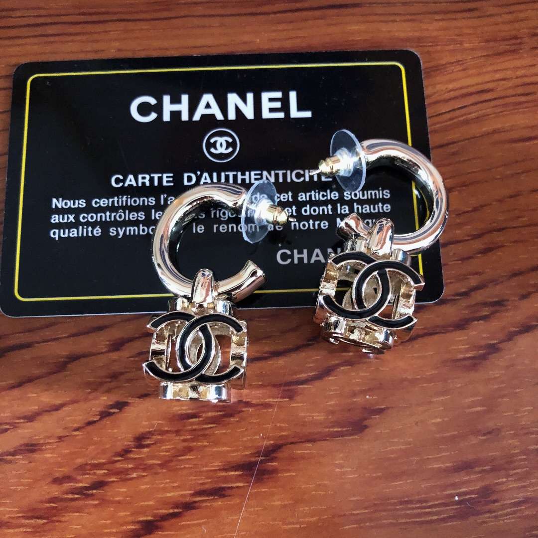Chanel Square Earrings Black For Women - Image 6