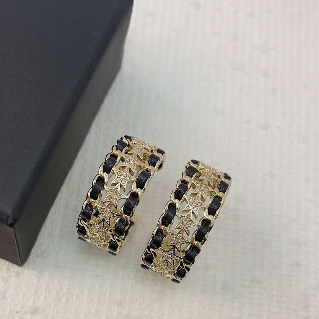 Chanel Star Earrings Gold For Women - Image 9