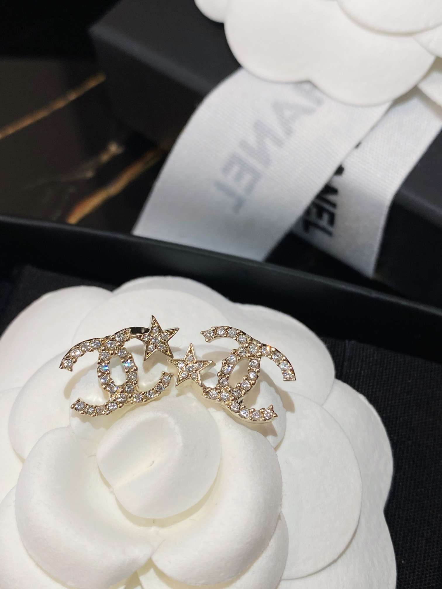 Chanel Star Shape Earrings Gold For Women - Image 5