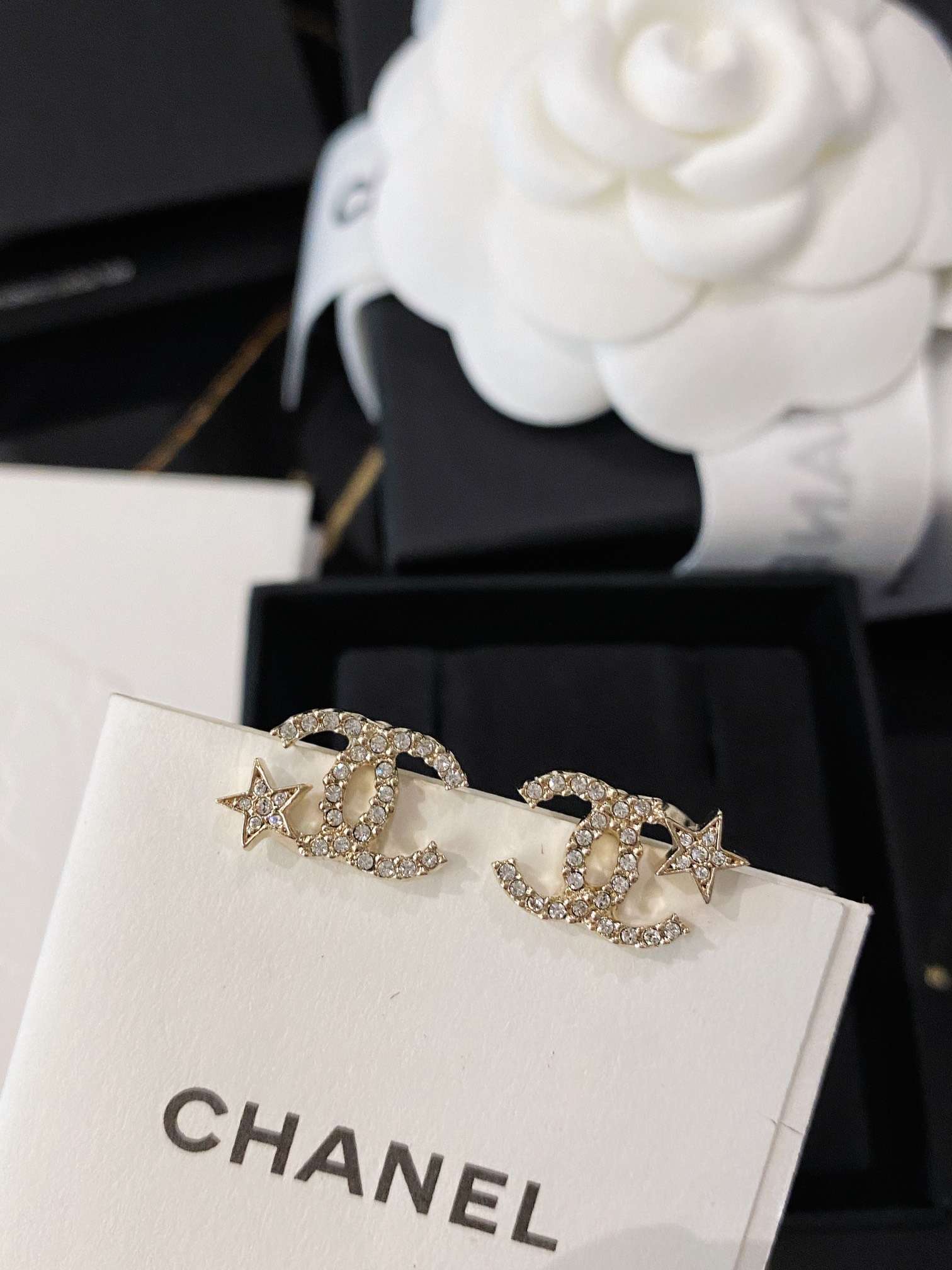 Chanel Star Shape Earrings Gold For Women - Image 2