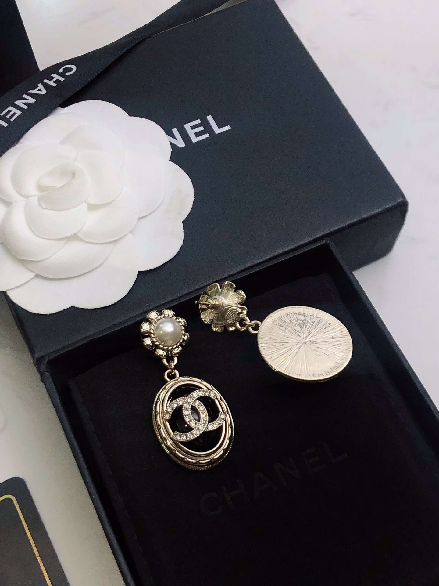 Chanel Stone Oval Earrings Gold For Women - Image 6