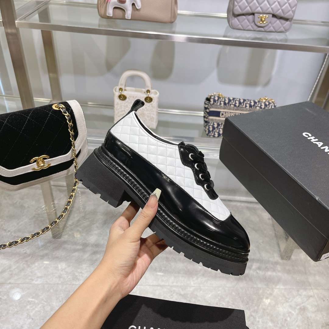 Chanel Thick Soled Chain Laced Loafers White For Women - Image 7