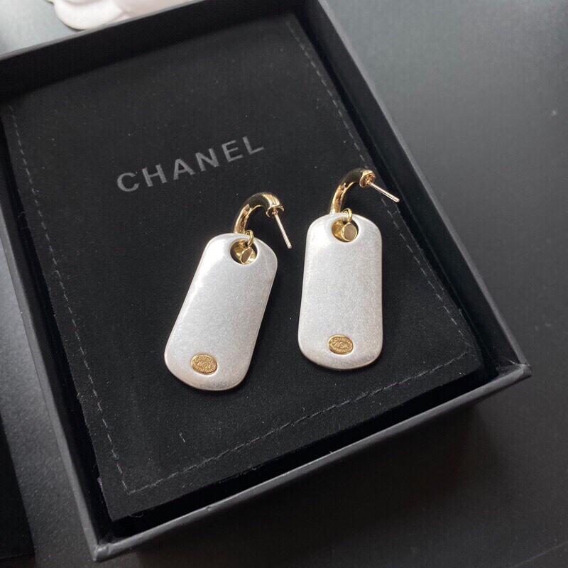 Chanel Dangling Big Tag Earrings Gold Tone For Women - Image 4