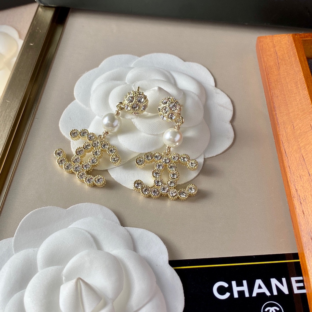 Chanel Double C Earrings Gold For Women - Image 7