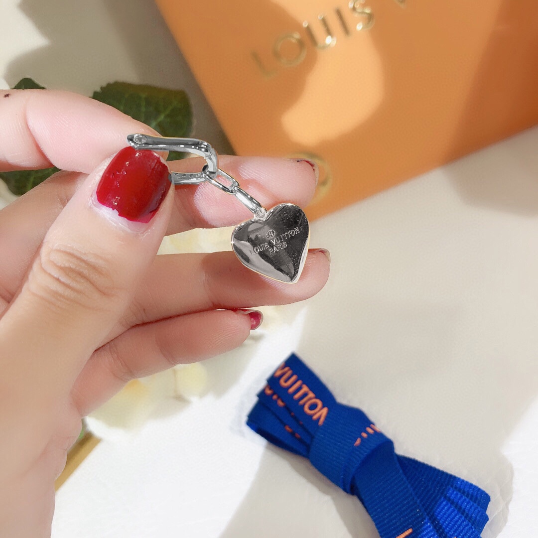 Louis Vuitton Engraving LV Signature Twinkle Earrings Silver Tone For Women - Image 5