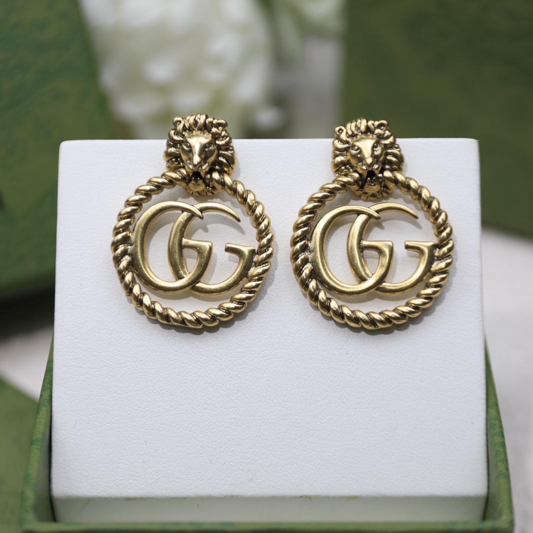 Gucci Lion Head Earrings Gold Tone For Women - Image 3