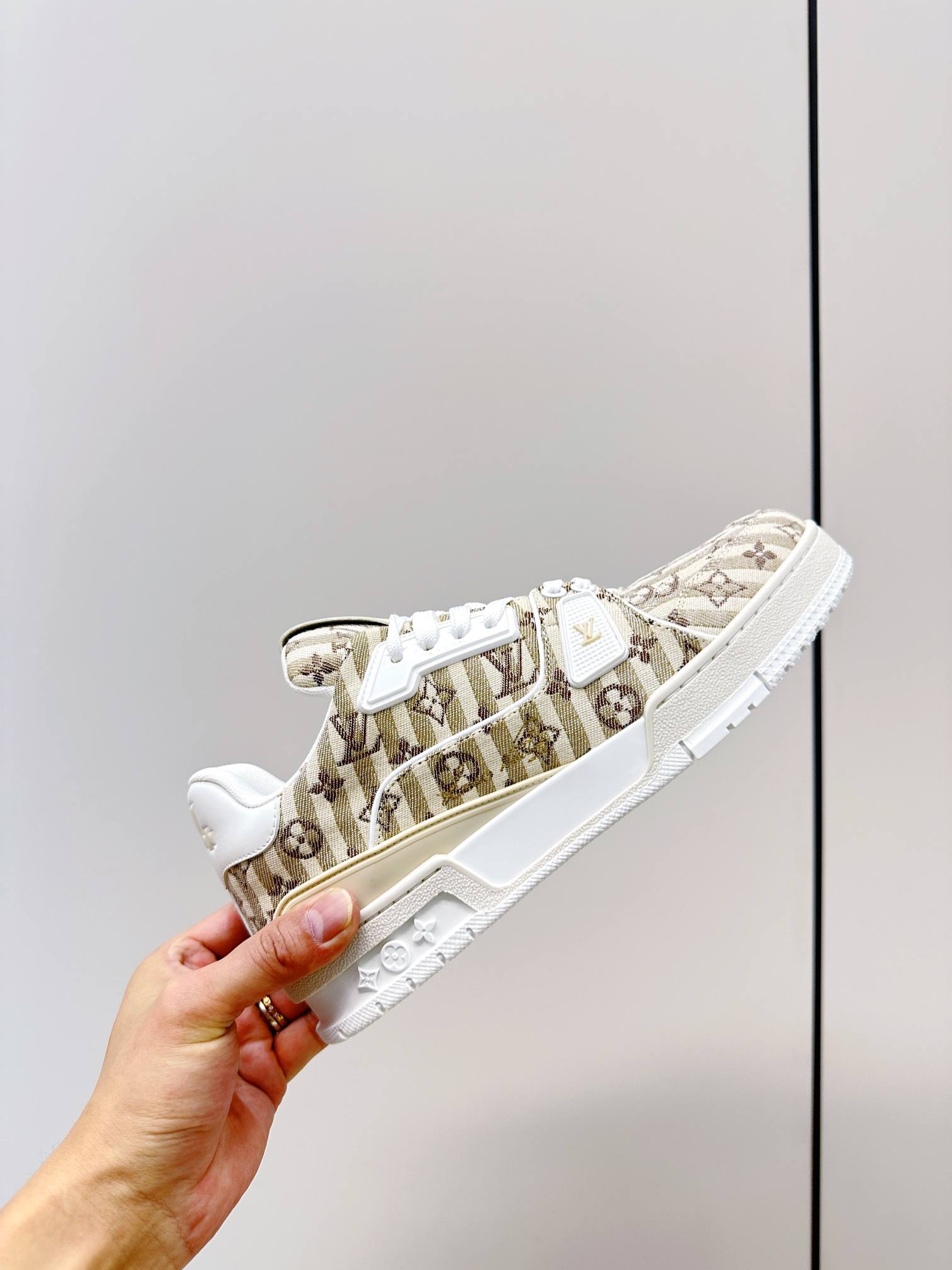 Louis Vuitton Retro Basketball Sneakers Cream For Women - Image 9