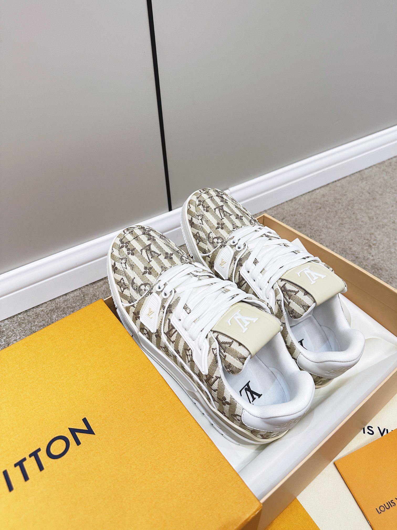 Louis Vuitton Retro Basketball Sneakers Cream For Women - Image 5