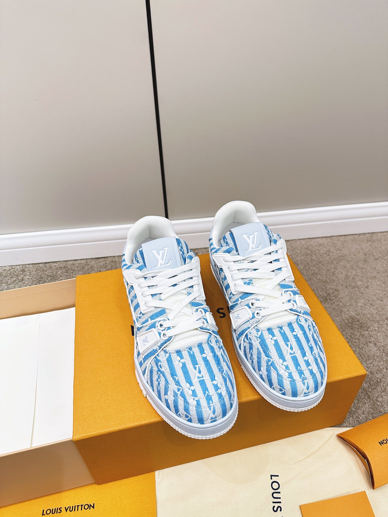Louis Vuitton Retro Basketball Sneakers Blue For Women - Image 7