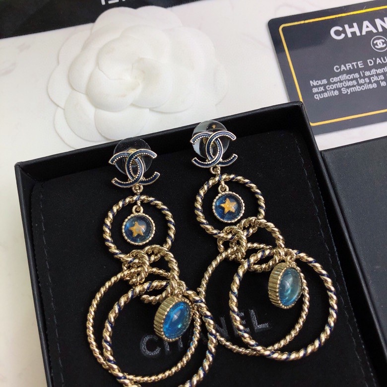 Chanel Multi Circles Earrings Gold Tone For Women - Image 3
