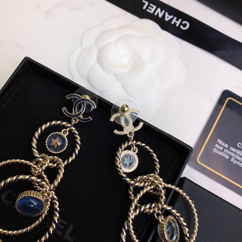 Chanel Multi Circles Earrings Gold Tone For Women - Image 2