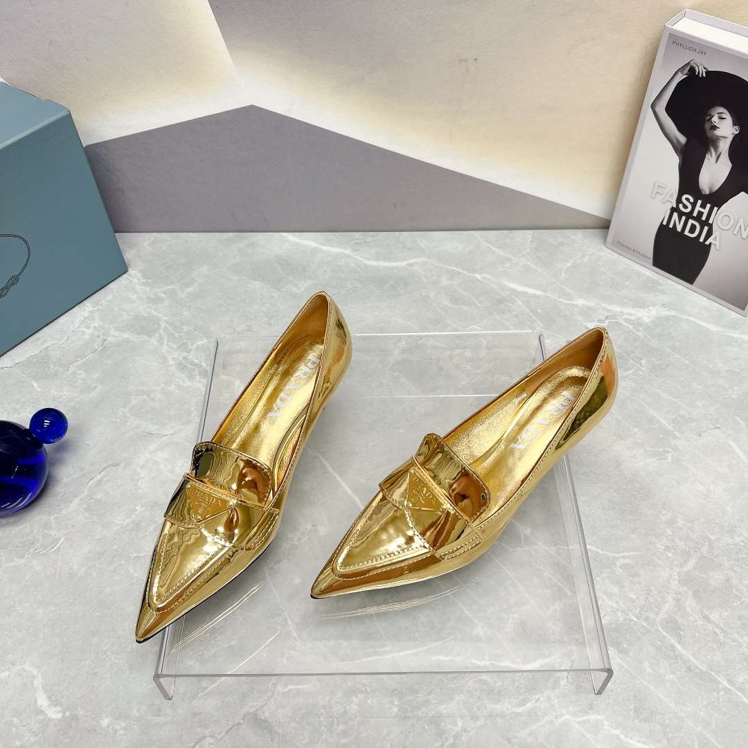 Prada Patent Pumps Gold For Women - Image 7