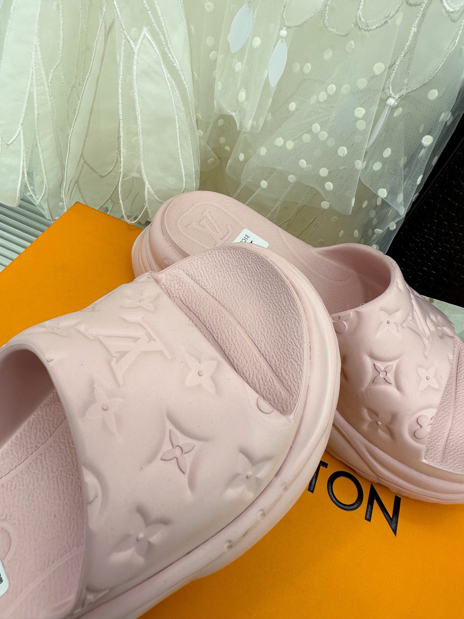 Louis Vuitton Pool 55 Flat Comfort Mule Light Pink For Women - Image 7