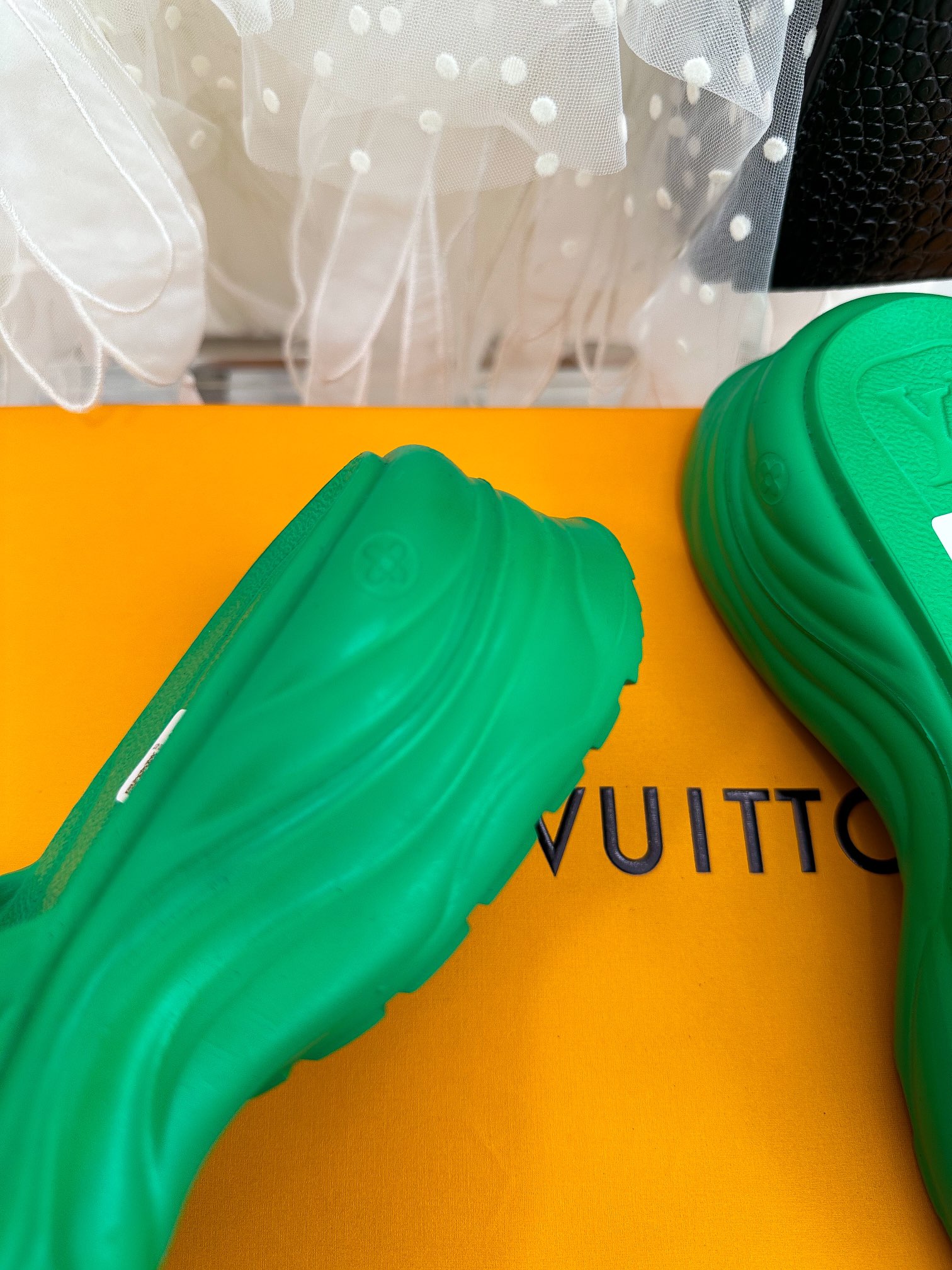 Louis Vuitton Pool 55 Flat Comfort Mule Green For Women 1AB3F9 - Image 4