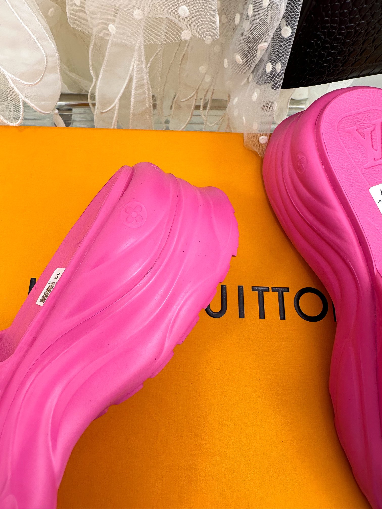 Louis Vuitton Pool 55 Flat Comfort Mule Pink For Women 1AB3DU - Image 8