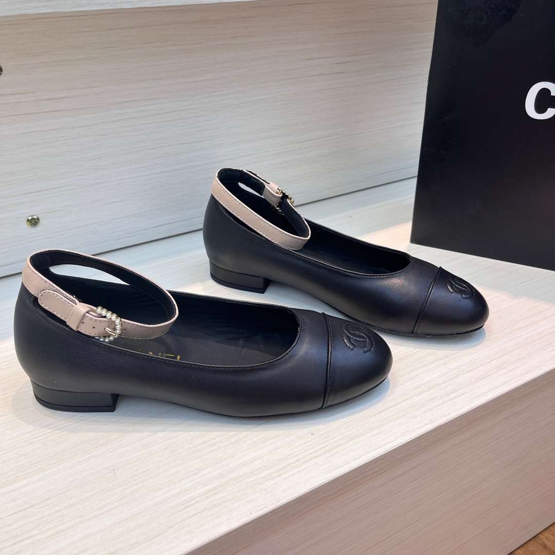 Chanel Round Toe Flats Buckle Strap Pearl Black For Women - Image 4