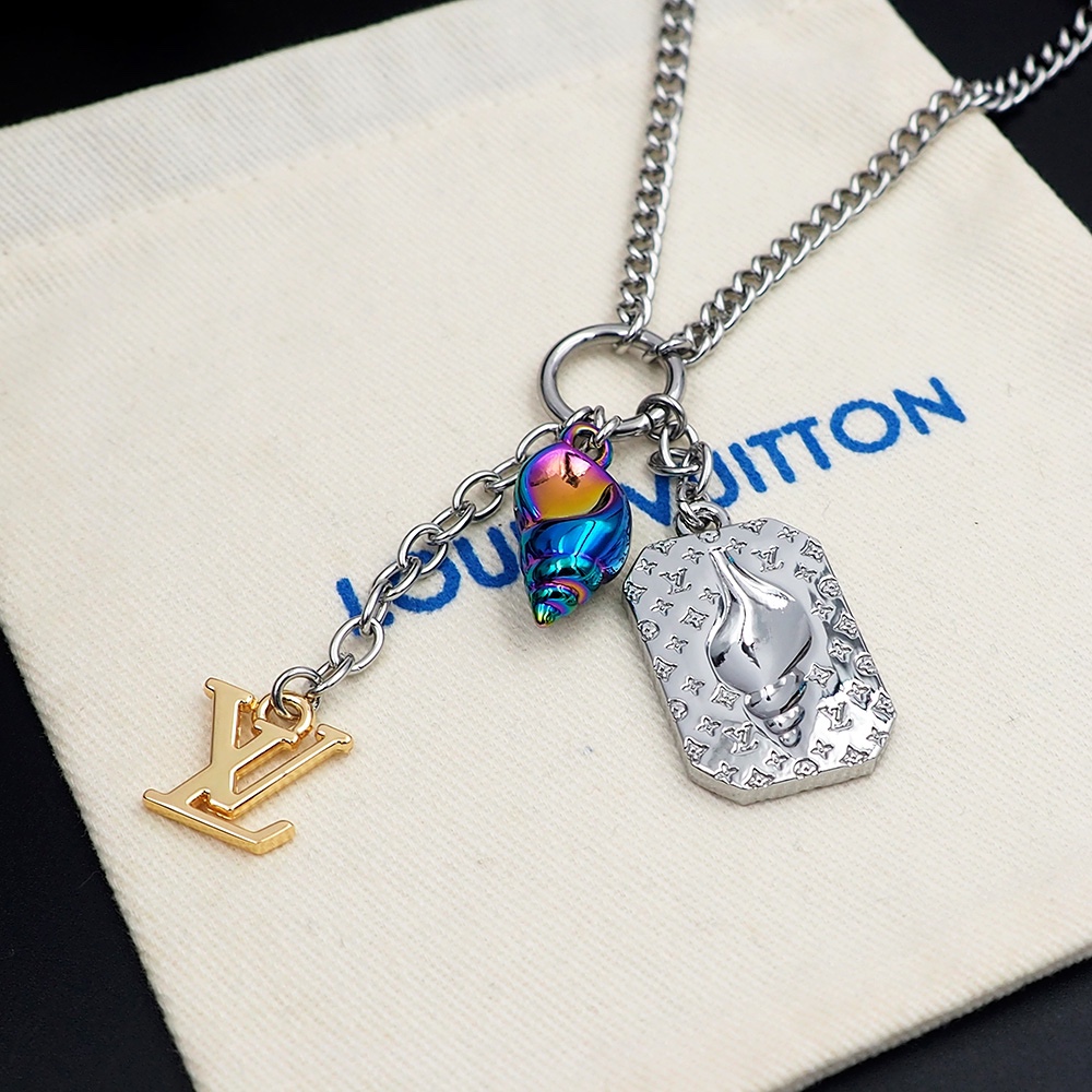 Louis Vuitton Shell Pendant Silver For Men - Image 3