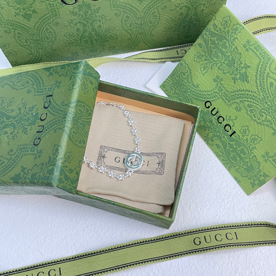 Gucci Snowflake Bracelet Silver For Women - Image 3