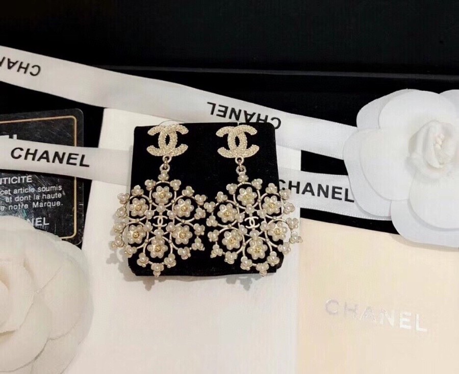 Chanel Snowflakes Earrings Gold Tone For Women - Image 7