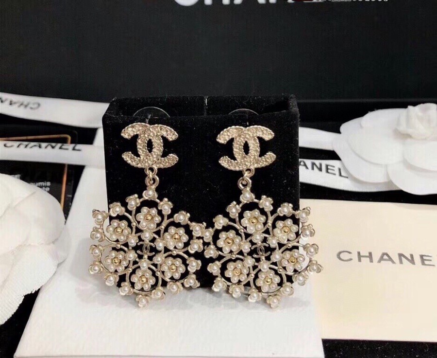 Chanel Snowflakes Earrings Gold Tone For Women - Image 5