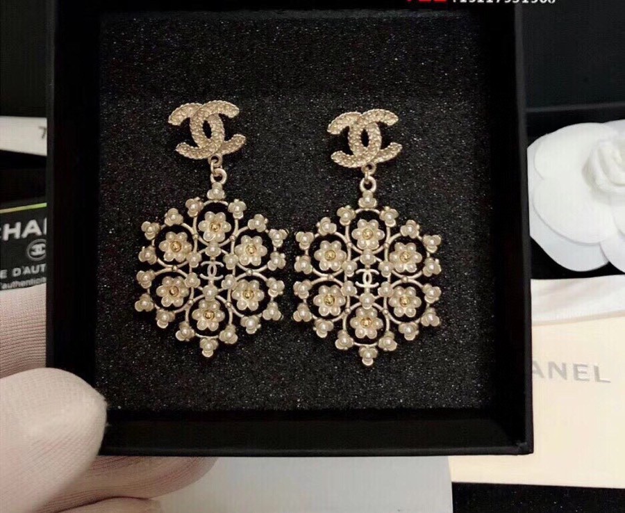 Chanel Snowflakes Earrings Gold Tone For Women - Image 2