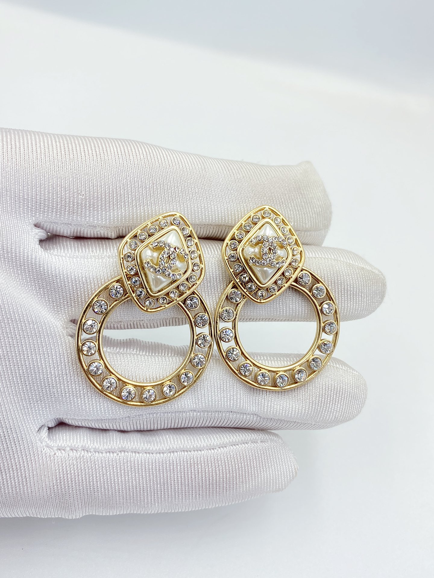 Chanel Sparkling Stone Border Earrings Gold Tone For Women - Image 3