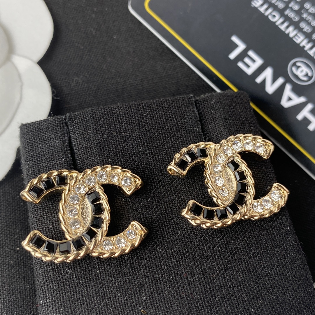 Chanel Spring Earrings Gold For Women - Image 7
