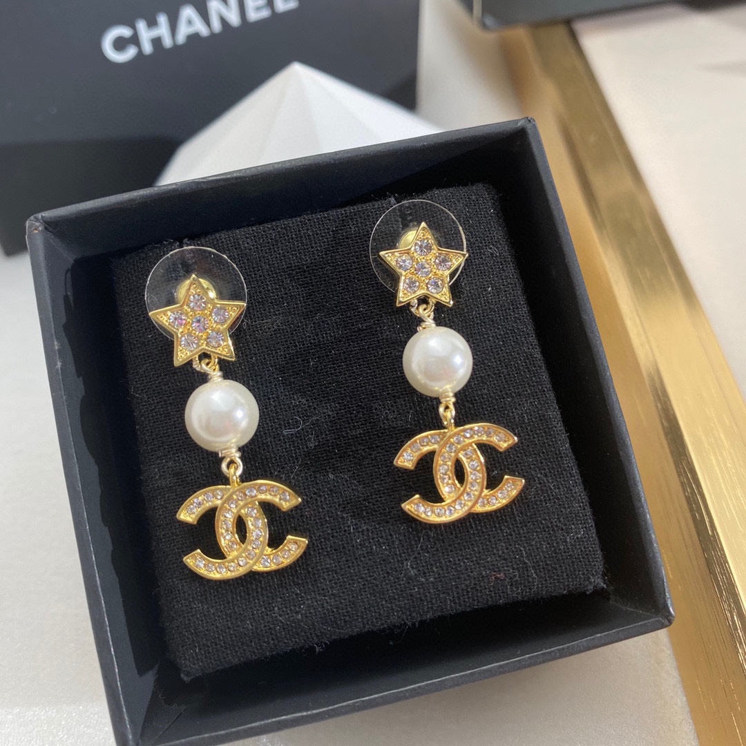 Chanel Star Earrings Gold For Women - Image 7