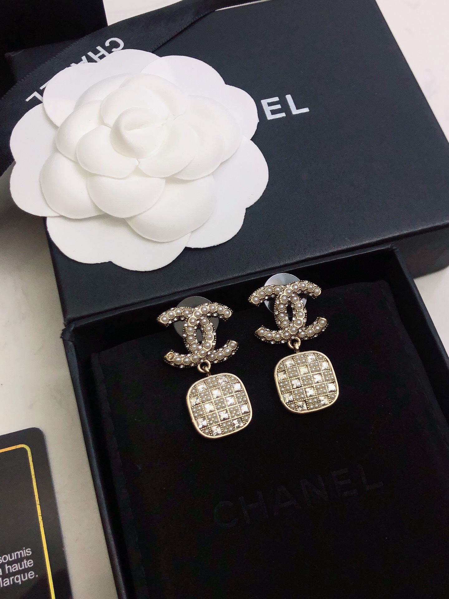 Chanel Stud Earrings Gold For Women - Image 5